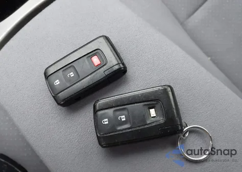 2009 Toyota Prius from USA, damaged, VIN JTDKB20U897852022